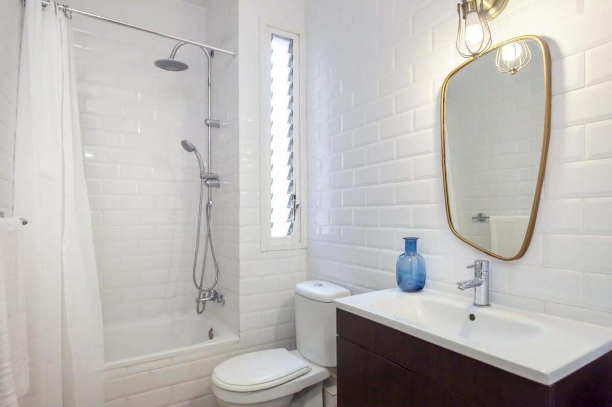 Exclusive Huge 4 Double Bedroom City Center 巴塞罗那 外观 照片