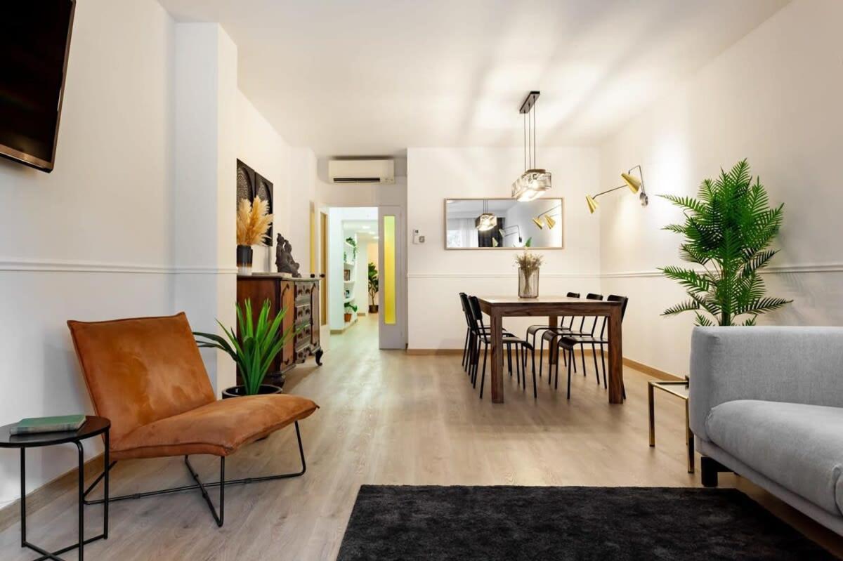 Exclusive Huge 4 Double Bedroom City Center 巴塞罗那 外观 照片